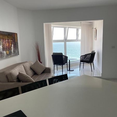 סוויטת אהבה מתוקה על הים-Sweet Love Suite On The Sea Bat Yam Bagian luar foto