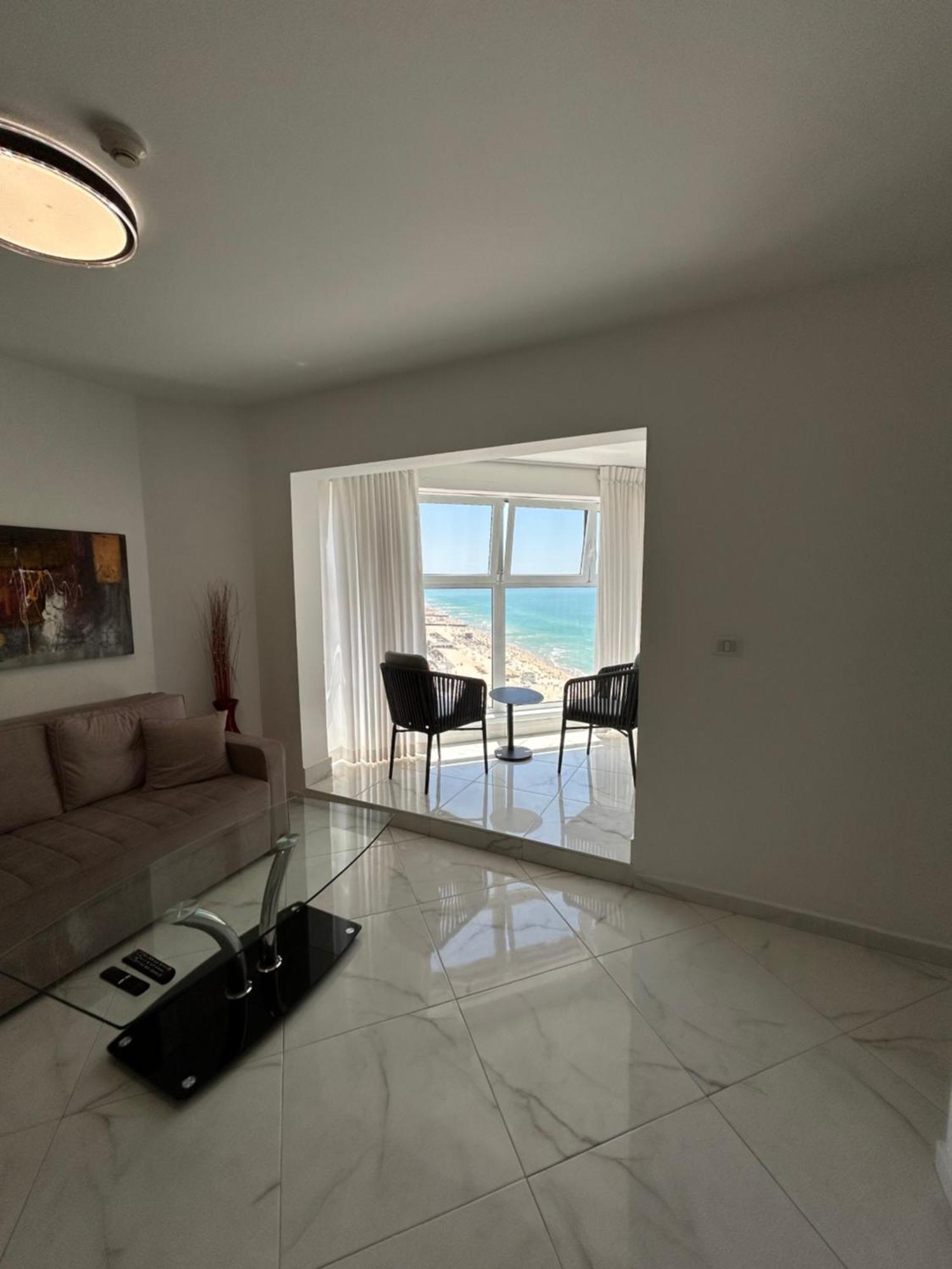 סוויטת אהבה מתוקה על הים-Sweet Love Suite On The Sea Bat Yam Bagian luar foto