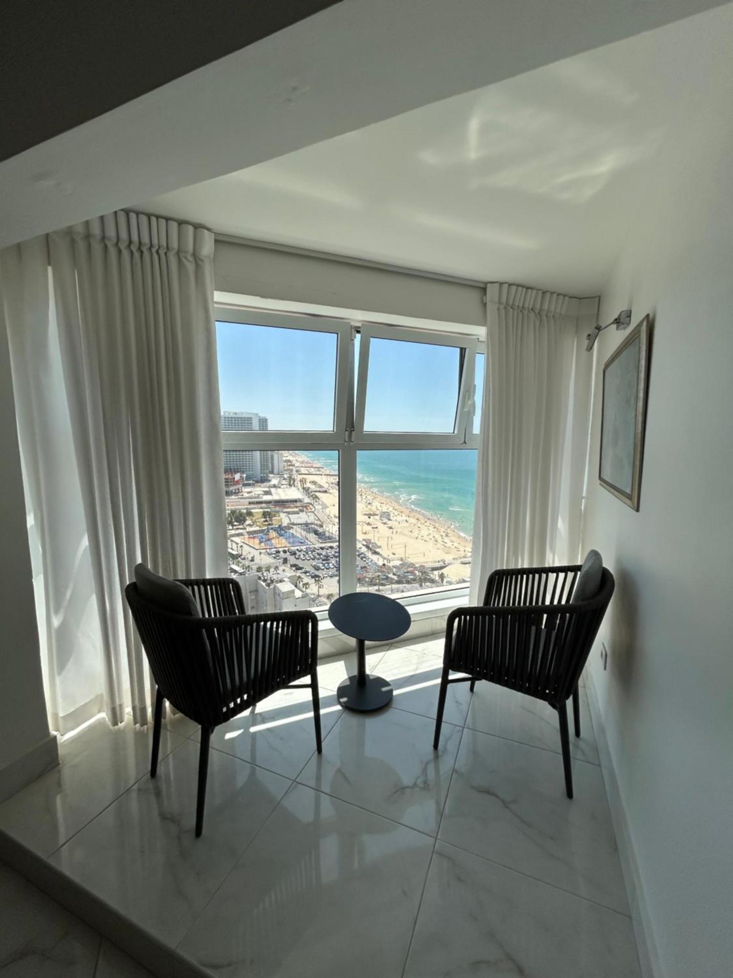 סוויטת אהבה מתוקה על הים-Sweet Love Suite On The Sea Bat Yam Bagian luar foto